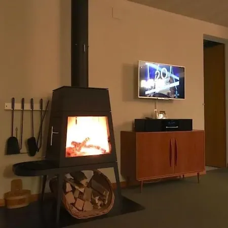 Pony 5-bettwohnung By Interhome Apartamento